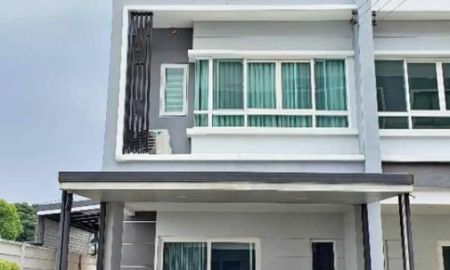 ให้เช่าทาวน์เฮาส์ - ขาย/ เช่า ทาวน์โฮม เดอะ ริคโค้ ทาวน์ วัชรพล หลังมุม