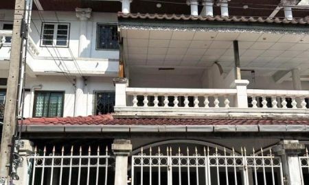 ขายทาวน์เฮาส์ - ขาย 3.9 ล้าน ทาวน์เฮ้าส์ 3 ชั้น 26.9 ตร.ว ซอยจรัญสนิทวงศ์75 แยก 5 บางพลัด