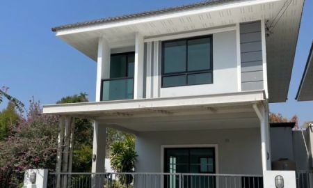 ขายบ้าน - ขายบ้านเดี่ยว 2 ชั้น หลังมุม หมู่บ้านมณีรินทร์ ปาร์ค บางพระ ศรีราชา ชลบุรี