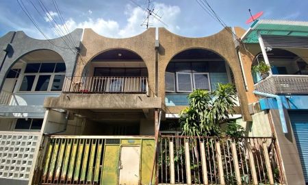 ให้เช่าทาวน์เฮาส์ - ให้เช่า ทาวน์โฮม ซอยเอกมัย 12 รีโนเวทใหม่ ทำโฮมออฟฟิศได้ ราคา 50,000 บาท/เดือน