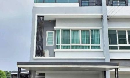 ให้เช่าทาวน์เฮาส์ - ให้เช่า ทาวน์โฮม 3 ชั้น หลังมุม โครงการ เดอะริคโค้ ทาวน์ วัชรพล ใกล้ทางด่วนสุขาภิบาล 5 เฟอร์ครบ ราคา 29,000 บาท/เดือน