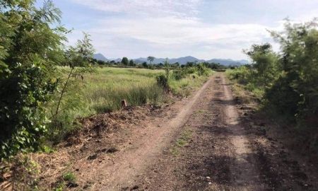 ขายที่ดิน - ขายที่ดิน 99 ตรว. ราคา 700,000 บาท ตรงข้าม วัดดงน้อย เทศบาล ต.กกโก อ.เมือง ลพบุรี