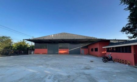 ให้เช่าโรงงาน / โกดัง - ให้เช่าโกดังบนที่ดิน 2400 ตารางเมตร พื้นที่ใช้สอย 942 ตารางเมตร ซอย เชื่อมสัมพันธ์ 22 แขวงโคกแฝด เขตหนองจอก