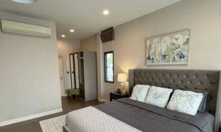 ให้เช่าบ้าน - ให้เช่าบ้านเดี่ยว 4 ห้องนอน 3 ห้องน้ำ จอดรถได้ 3 คัน โครงการ หมู่บ้านเศรษฐสิริ กรุงเทพกรีฑา 7