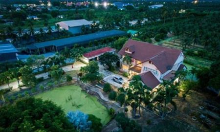 ขายที่ดิน - ขายที่ดินแปลงสวยติดถนนใหญ่(เส้นบ้านแพ้ว-นครปฐม) หน้าติดถนน...หลังติดคลอง บรรยากาศดี หายากมากในโซนนี้