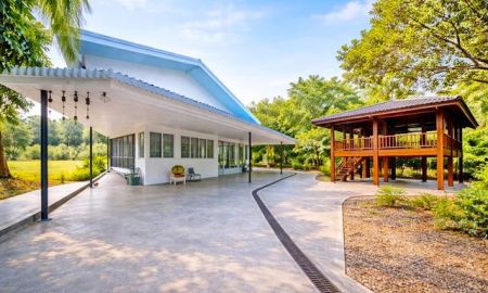 ให้เช่าบ้าน - คฤหาสน์ 2 หลัง 1ไร่ 53 ตรว.Ice bath Sauna bar วชิรธรรมสาธิต39-49 BTSอุดมสุข1.6กม. ให้เช่า 2 ชั้น 6นอน 3น้ำ ถนนสุขุมวิท 101-1