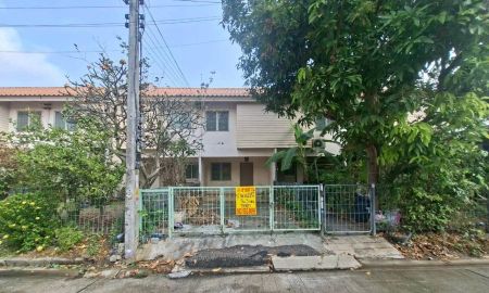 ขายทาวน์เฮาส์ - ขายด่วนบ้าน 2 ชั้น หมู่บ้านเอื้ออาทร คลอง9