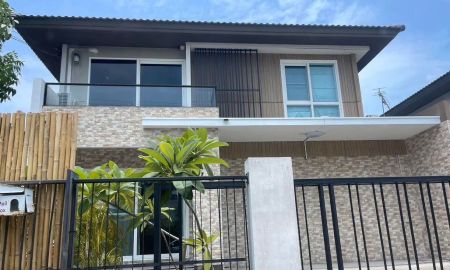 ให้เช่าบ้าน - บ้านเดี่ยว 2 ชั้น หมู่บ้าน มัณฑนา เลค วัชรพล ออเงิน เฟอร์จัดเต็ม