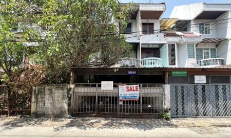 ขายทาวน์เฮาส์ - ทาวน์เฮ้าส์ 3 ชั้น ซอยพหลโยธิน 18 ใกล้ตลาดนัดจตุจักร กรุงเทพฯ