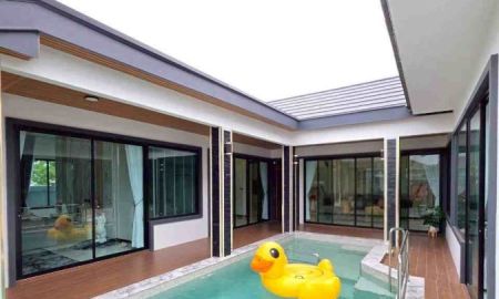 ขายบ้าน - ขายพูลวิลล่าพัทยา ใกล้ขอบอ่างมาบประชันพียง 800 เมตร 3 ห้องนอน 4 ห้องน้ำ