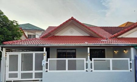 ขายบ้าน - ขายบ้านแฝดชั้นเดี่ยว หมู่บ้านโชคชัยวิลเลจ 2 พัทยา บางละมุง ชลบุรี