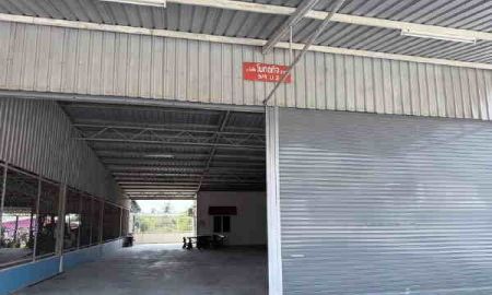 ให้เช่าโรงงาน / โกดัง - ให้เช่าโกดังพร้อมออฟฟิศ ย่านอำเภอเมืองชลบุรี ขนาด 300 ตรม. บริเวณตำบลหนองข้างคอก อำเภอเมืองชลบุรี พื้นที่สีม่วงลาย