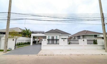 ขายบ้าน - ขายบ้านเดี่ยวสุดหรู หมู่บ้านพรเทพ8 พัทยา ตกแต่งครบ พร้อมเข้าอยู่