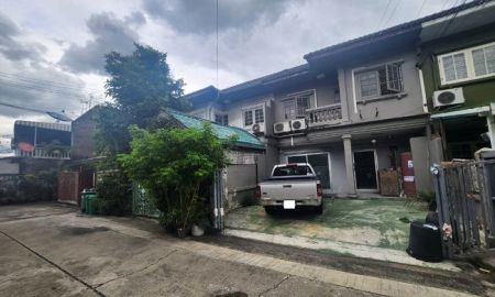 ให้เช่าทาวน์เฮาส์ - ให้เช่าทาวน์เฮ้าส์ หมู่บ้านสินธร แฮปปี้แลนด์ ถนนลาดพร้าว เขตบางกะปิ กรุงเทพมหานคร