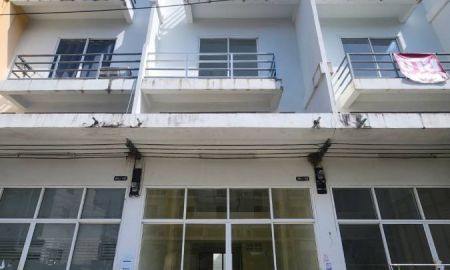 ขายอาคารพาณิชย์ / สำนักงาน - ขายอาคารพาณิชย์ 3.5 ชั้น โครงการเบญจทรัพย์ คลอง6 ติดถนนรังสิต-นครนายก