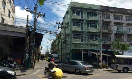 ขายอาคารพาณิชย์ / สำนักงาน - ขายถูกมาก!! อาคารพาณิชย์ 4 ชั้น 2 คูหาตีทะลุทุกชั้น ทำเลทอง ปากซอยจอมทอง19 กทม. ใกล้บิ๊กซี รถไฟฟ้าฯ