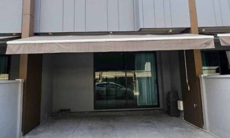 ขายบ้าน - ขายบ้านทาวน์โฮม 3ชั้น โครงการ บ้านกลางเมือง สุขุมวิท-อ่อนนุช อ่อนนุช 70/1