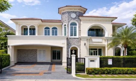 ให้เช่าบ้าน - ให้เช่า] หมู่บ้าน ทู แกรนด์ โมนาโค บางนา - วงแหวน / 4 ห้องนอน 5 ห้องน้ำ / 120 ตรว. 425 ตรม. **190,000**