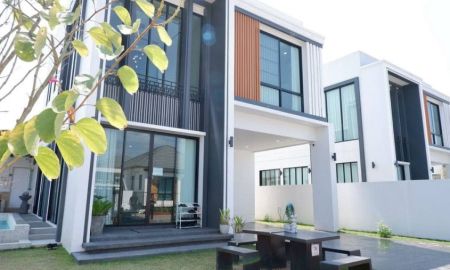 ขายบ้าน - พลาดไม่ได้! ขายบ้านพูลวิลล่า หลังมุม 4 ห้องนอน 4 ห้องน้ำ ย่านหางดง เชียงใหม่