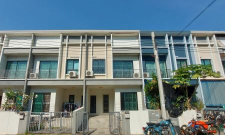 ขายทาวน์เฮาส์ - ขายทาวน์โฮม ลาดกระบัง เดอะ ทรอป 2 ใกล้สนามบินสุวรรณภูมิ ใกล้มอเตอร์เวย์ ราคา 2.39 ล้าน