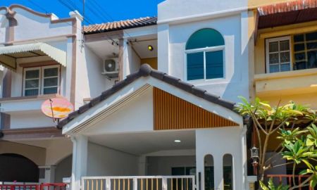 ขายทาวน์เฮาส์ - ขายทาวน์เฮ้าส์ 2 ชั้น หมู่บ้านวรางกูล เลียบคลองสอง ย่านคู้บอนใกล้แฟชั่นไอส์แลนด์ BTS สายสีชมพู