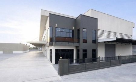 ให้เช่าโรงงาน / โกดัง - ให้เช่าโกดัง 2 หลังstandalone พื้นที่ใช้สอย 4,000 ตารางเมตร ที่ดิน 3 ไร่ ต.คลองมะเดื่อ อ.กระทุ่มแบน จ.สมุทรสาคร