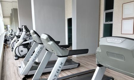 ขายคอนโด - ขายห้องคอนโดบ้านเคียงฟ้า โครงการแสนสิริ ติดกับทรูอารีน่า เห็นทั้งวิวเขาและวิวทะเล