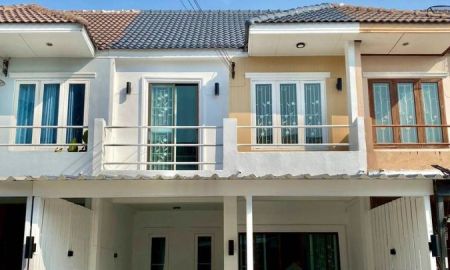 ขายทาวน์เฮาส์ - ทาวน์โฮมมือสอง รีโนเวทใหม่ หมู่บ้านเพิ่มทรัพย์ บึง ศรีราชา ชลบุรี