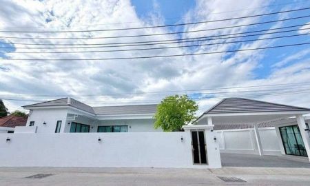 ขายบ้าน - ขายพูลวิลล่าหรู จอมเทียน พัทยา ใกล้หาด บ้านใหม่ สร้างเสร็จพร้อมโอน TP-H1858