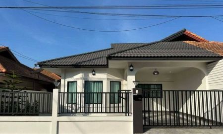 ขายบ้าน - ขายบ้านบ้านแฝด หมู่บ้าน รวิพรชิตี้โฮม - พัทยา แถมเฟอร์ครบ TP-H1857