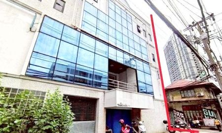 ให้เช่าอาคารพาณิชย์ / สำนักงาน - ให้เช่าอาคารสำนักงาน ถนนพระราม 4ใกล้ MRT หัวลำโพง พี้นที่ใช้สอย 750ตรม3 แอร์ 36,000 BTUห้องน้ำแยกชายหญิง พื้นที่ 100 ตรว. แอร์ห้องครัว