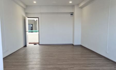 ขายคอนโด - ขายคอนโดรีโนเวทแล้ว ติด BTS สะพานใหม่ ห้องใหญ่ 38 ตร.ม.