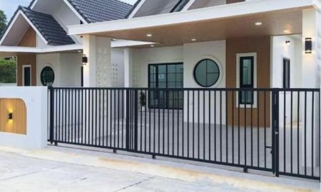 ขายบ้าน - ลงทุนก็คุ้ม อยู่เองก็สบาย .. บ้านเดี่ยวใกล้โรงเรียน และโรงพยาบาล