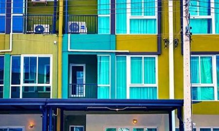 ให้เช่าทาวน์เฮาส์ - โรบินสัน ศรีสมาน 1 กม.ใกล้อิมแพ็ค เมืองทองธานี สะพานปทุม2 ศรีสมาน-ติวานนท์ ทาวน์โฮม 3 ชั้นให้เช่า ฟังก์ชัน 3นอน 3น้ำ ใกล้ 19 ตร.ว.