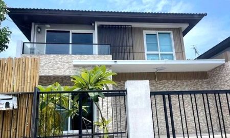 ให้เช่าบ้าน - ให้เช่าบ้านเดี่ยว2 ชั้นหมู่บ้านมัณฑนา เลค วัชรพล-สุขาภิบาล 5 พื้นที่52ตรวใช้สอย 212ตรม3 ห้องนอน3 ห้องน้ำ4แอร์2 ที่จอดรถในบ้าน