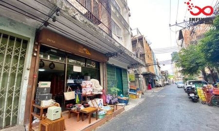 ขายอาคารพาณิชย์ / สำนักงาน - ขายและให้เช่าอาคารพาณิชย์ 5.5 ชั้น 10 ตารางวา ซอยสีลม 22 ใกล้รถไฟฟ้า BTS