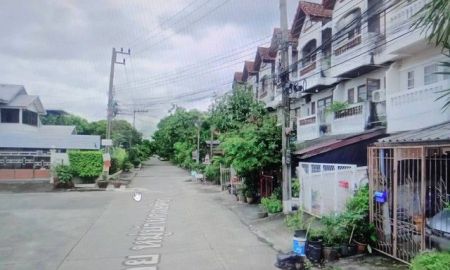 ขายทาวน์เฮาส์ - ทาวน์เฮ้าส์ 3ชั้น พื้นที่ 17 ตารางวา ซอยวัดกู้ ใกล้รร.อัมพรไพศาล