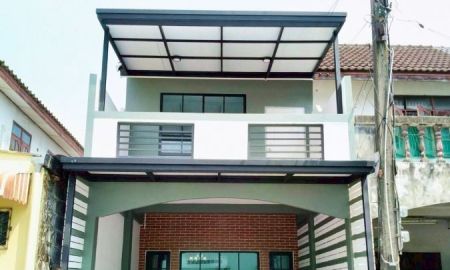 ขายทาวน์เฮาส์ - หมู่บ้านร่มเย็น 5 พระยาสุเรนทร์ 9 รีโนเวทใหม่พร้อมเข้าอยู่