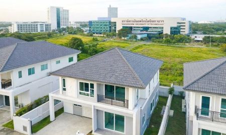 ให้เช่าบ้าน - ให้เช่าคฤหาสน์ 4 นอน ตลาดหนองจอก 1 กม. ม.เทคโนโลยีมหานคร บิ๊กซี หนองจอก 400 ม.3 น้ำ ใกล้แม็คโคร 800 ม. 50 ตร.วา. บ้านเดี่ยว 2 ชั้น