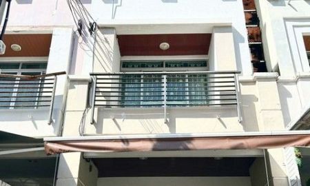 ให้เช่าทาวน์เฮาส์ - ให้เช่าทาวน์โฮม 3 ชั้น 3 ห้องนอน บ้านกลางเมือง เดอะปารีส ซอยกรุงเทพกรีฑา 7 สวยพร้อมอยู่