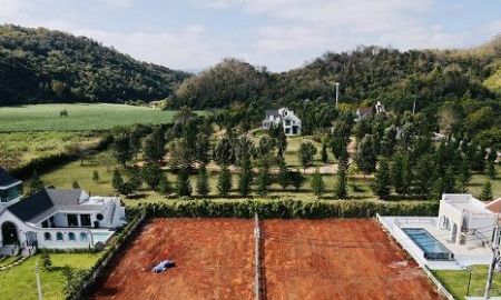 ขายที่ดิน - ขายที่ดินเขาใหญ่ วิวภูเขาลูกโตๆ วิวเขาชัด ลมเย็นสบายทั้งปี วิวภูเขา 360 องศา อากาศดี ทำเลดี เดินทางสะดวก