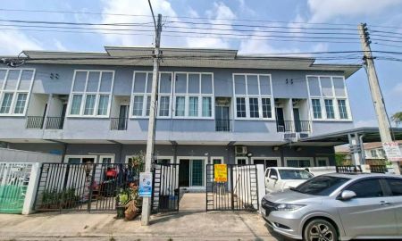 ขายทาวน์เฮาส์ - ขายบ้าน 2 ชั้น หมู่บ้านนฐดา คลอง2 ธัญบุรี ซอยรังสิตนครนายก 60