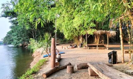 ขายที่ดิน - ขายที่ติดแม่น้ำเพชรบุรี เนื้อที่ 7 ไร่ 1 งาน อยู่ที่ ต. กลัดหลวง อำเภอ ท่ายาง จังหวัดเพชรบุรี