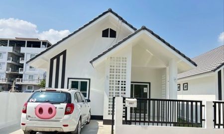 ขายบ้าน - บ้าน ณ ริน บ้านเดี่ยวสร้างใหม่ พร้อมอยู่ 2 ห้องนอน 2 ห้องน้ำ จอดรถในบ้านได้ 2 คัน มีพื้นที่สวนในบ้าน