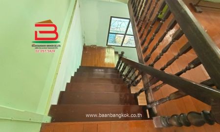 ขายบ้าน - บ้านเดี่ยว หมู่บ้าน ป.สุวิมล (ซอยเพิ่มสิน 20 แยก 19 ) เนื้อที่ 54 ตรว. ถนนเพิ่มสิน แขวงคลองถนน เขตบางเขน กรุงเทพมหานคร