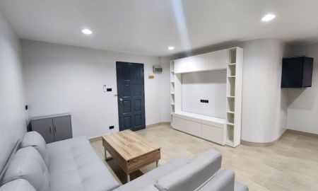 ให้เช่าคอนโด - ให้เช่าประตูน้ำเพรสตีจ คอนโดมิเนียม ชั้นสูงวิวเมือง ใจกลางประตูน้ำ รีโนเวทใหม่ ยังไม่เคยเข้าอยู่!