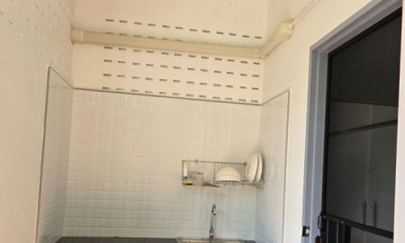 ขายที่ดิน - ขายเกสต์เฮาส์พร้อมร้านกาแฟ บรรยากาศบ้านสวน ทำเลดี ติดถนนใหญ่ อ.เสริมงาม จ.ลำปาง