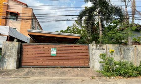 ขายที่ดิน - ขายที่ดิน พร้อมสิ่งปลูกสร้างเป็นเรือนรับรอง เนื้อที่ 103ตารางวา ในซอยแจ้งวัฒนะ 10 แยก 9-1-15 ทำเลดี เนื้อที่เยอะ เหมาะแก่การทำบ้านพักอาศัย