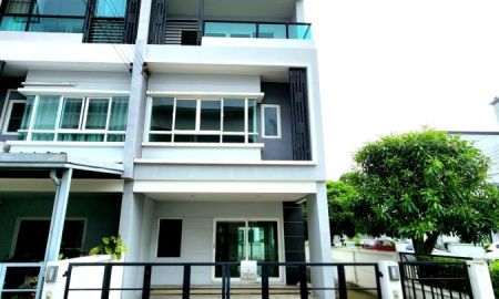 ขายทาวน์เฮาส์ - พิเศษ! ขายทาวน์โฮมวัชรพล 3ชั้น (หลังมุม) เดอะริคโค้ ทาวน์ วัชรพล (ใกล้ห้าแยกวัชรพล)