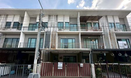 ขายทาวน์เฮาส์ - J GRAND สาทรกัลปพฤกษ์ หน้าบ้านไม่ชนใคร ใกล้รถไฟฟ้า MRT สายสีน้ำเงิน